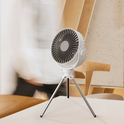Fan potente calmo all'aperto portatile ricaricabile di 2000mAh Mini Fan Table Tripod Usb