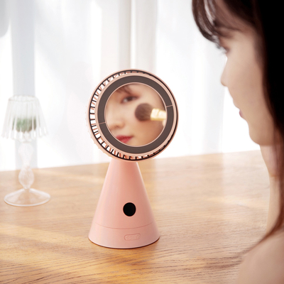 Usb ricaricabile d'oscillazione Mini Makeup Mirror del ventilatore da tavolo della famiglia 4000mah