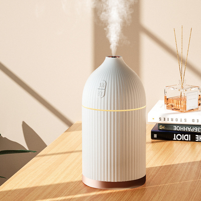 La fragranza portatile da tavolino dell'umidificatore 300ml della foschia dell'aria dell'aroma riduce in pani ultrasonico